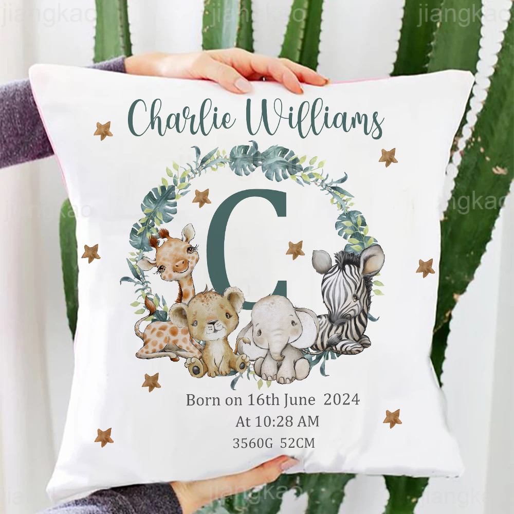 Baby Nursery In Hospital - Personalisierter Safari-Tier mit Namen, Kissenbezug, Kinderzimmer-Kissenbezug,