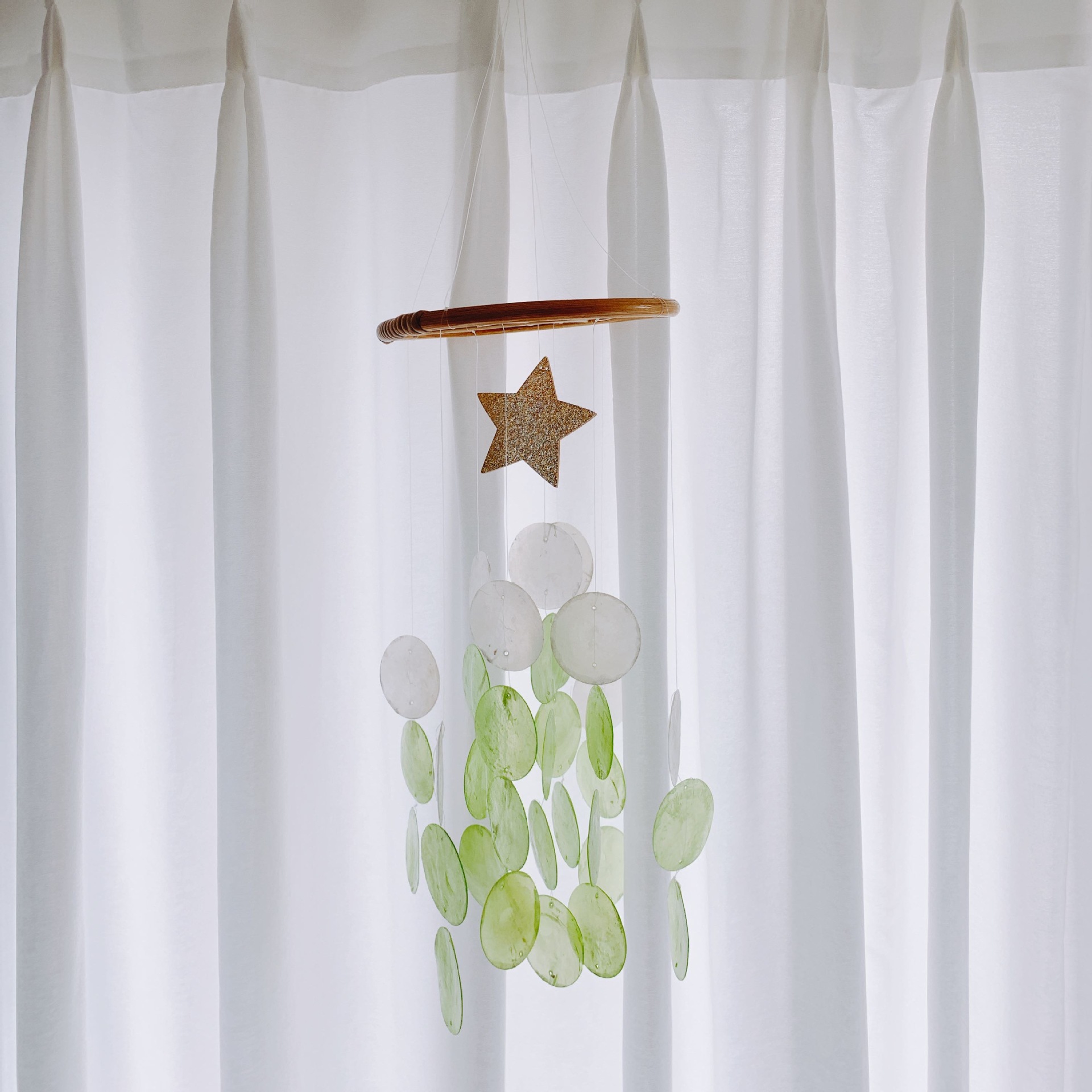 INS Stil Baby Rasseln Handgema – Baby Nursery Tree Bewertung und Preis